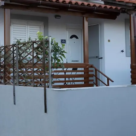 Zorbas House