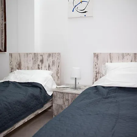 Zorbas House * Heraklion (Crete)